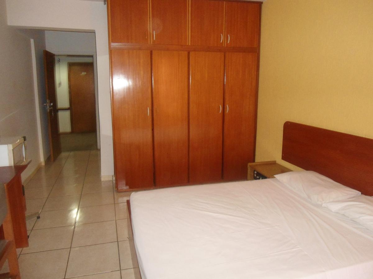 Ika Apart Hotel Brasília Extérieur photo